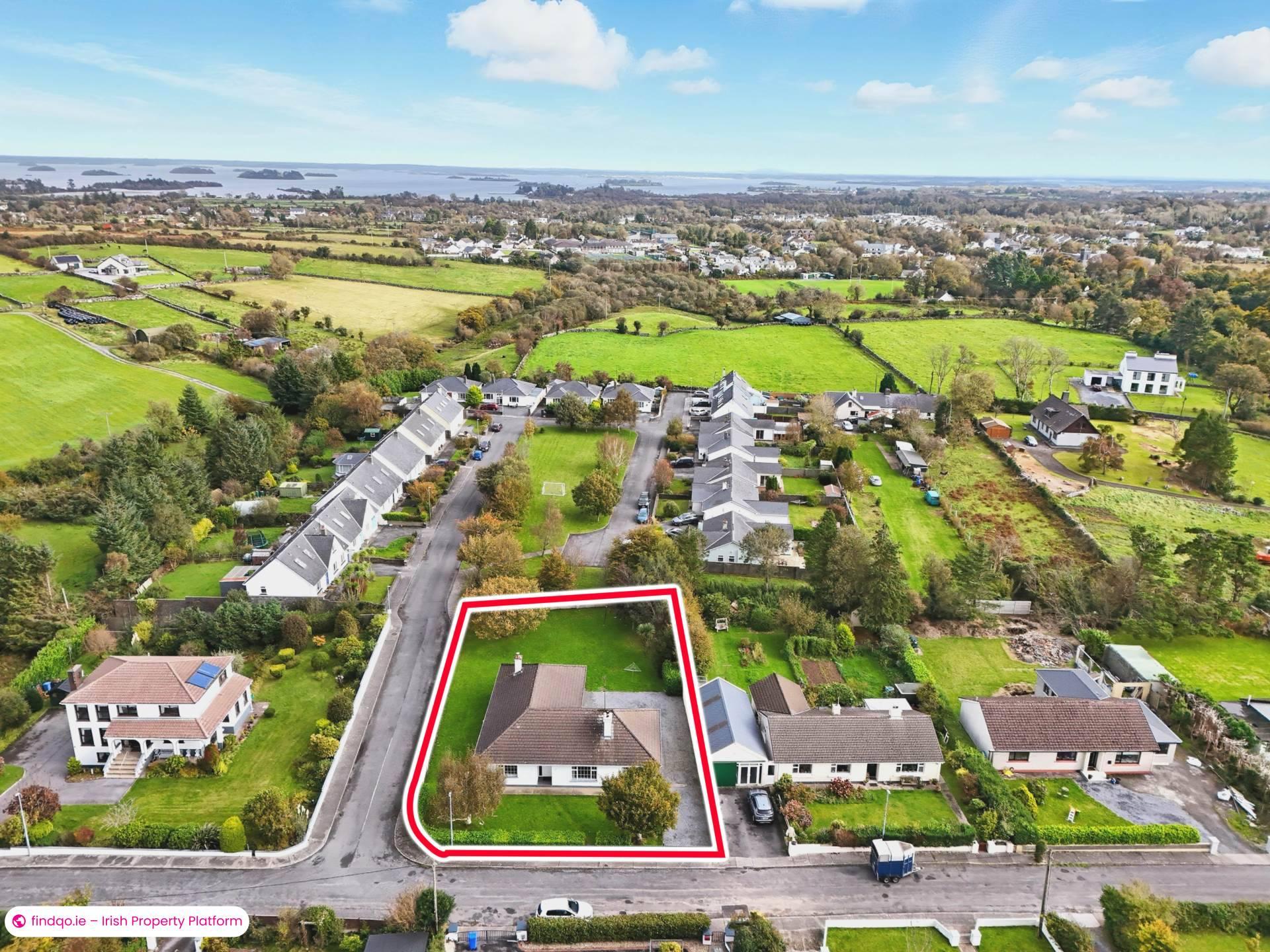 Detached house for Sale in Oughterard, Galway, H91 TKX5