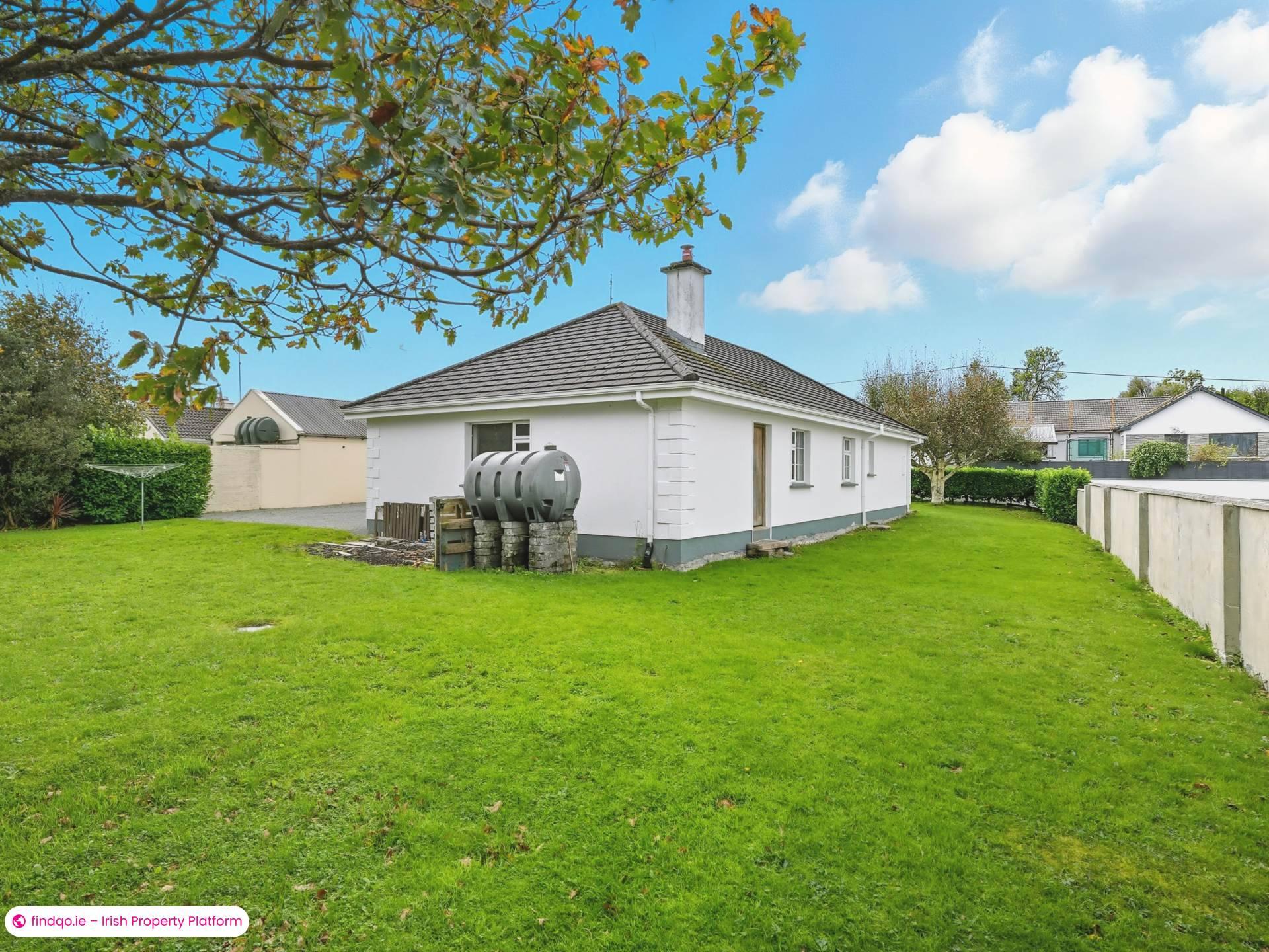 Detached house for Sale in Oughterard, Galway, H91 TKX5
