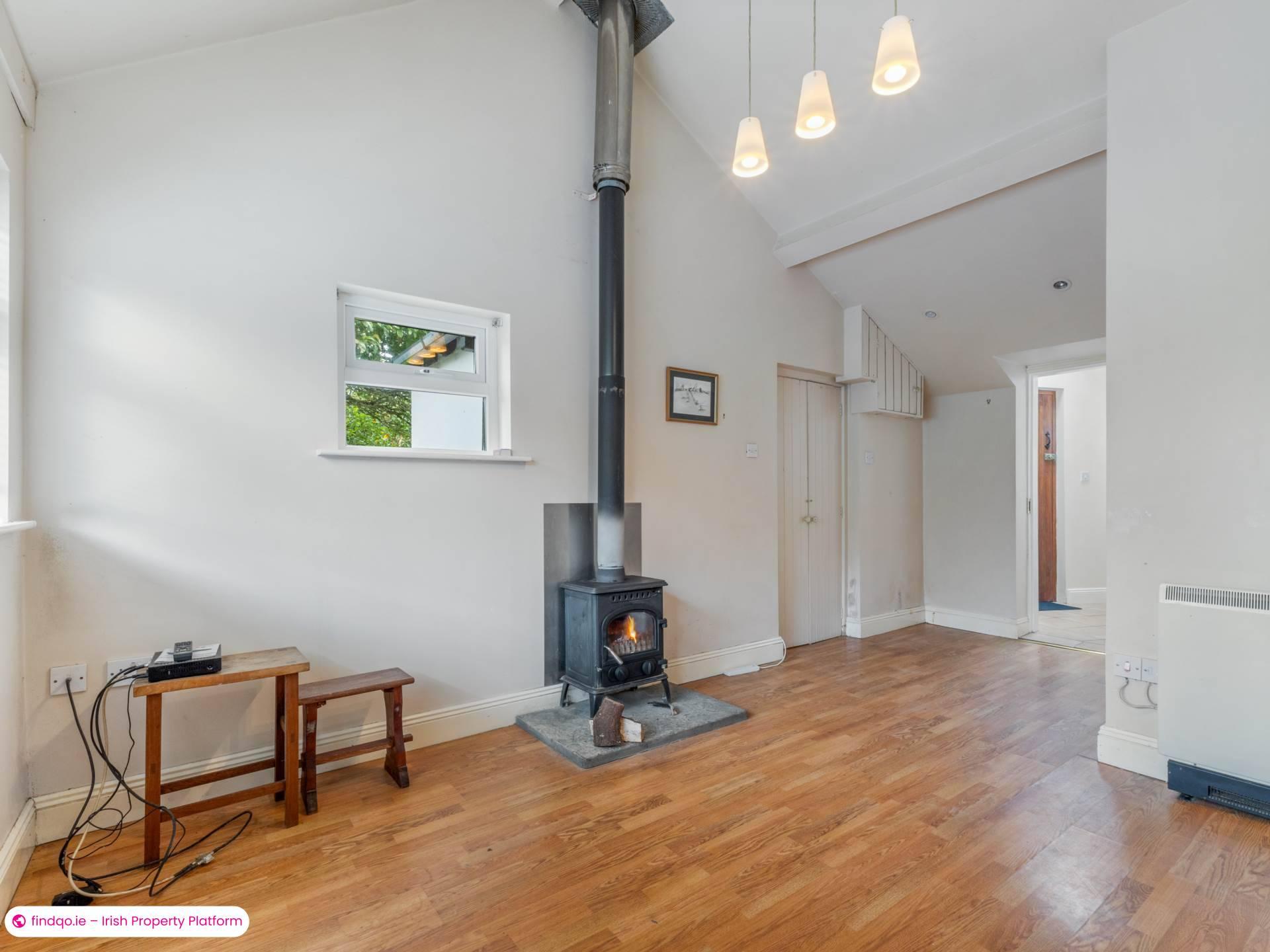 Detached house for Sale in Oughterard, Galway, H91 XHX8