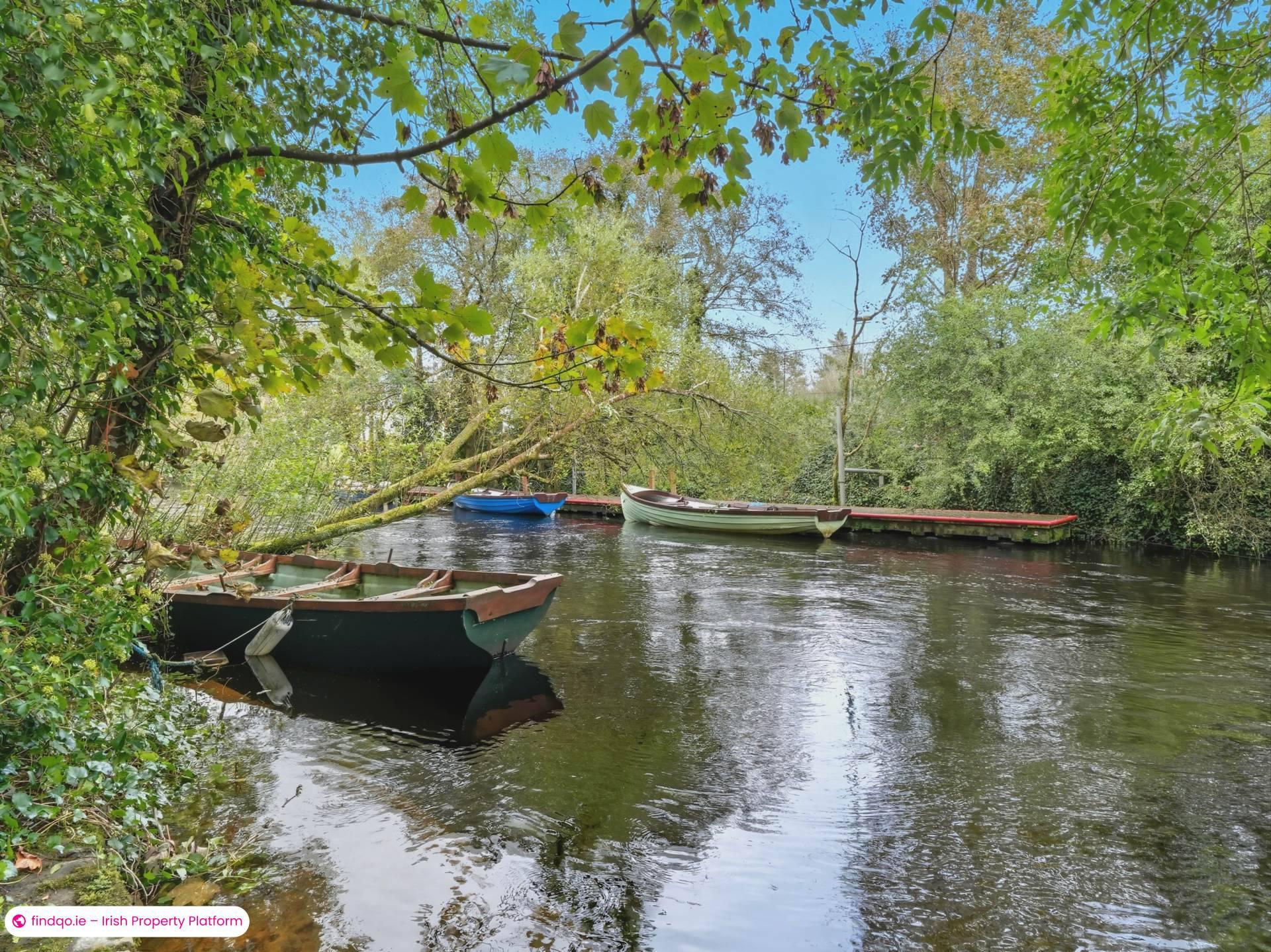 Detached house for Sale in Oughterard, Galway, H91 XHX8