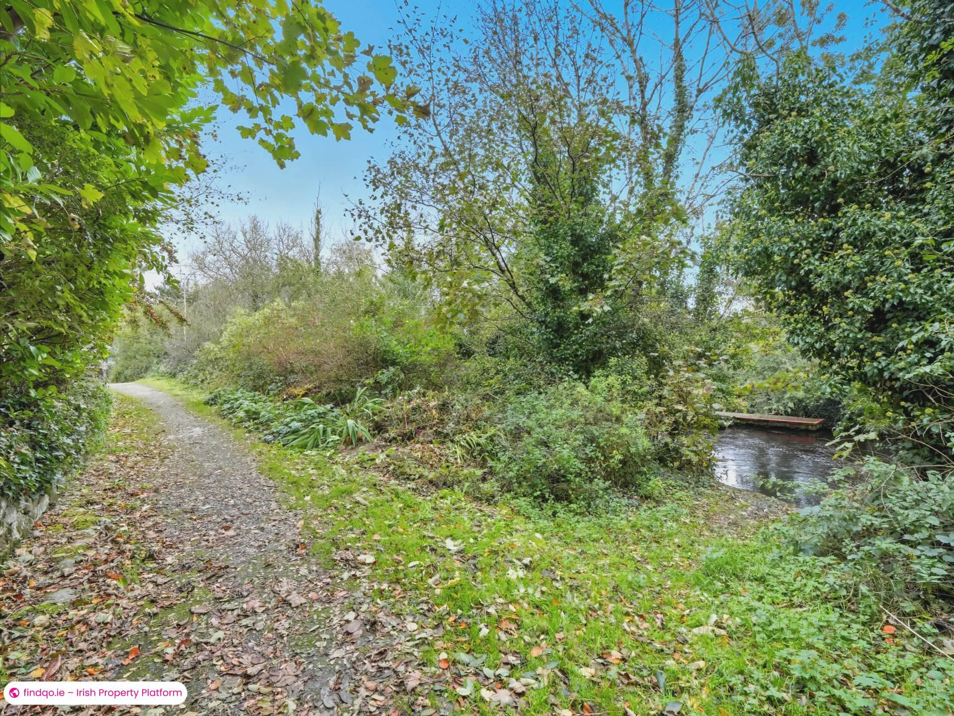 Detached house for Sale in Oughterard, Galway, H91 XHX8