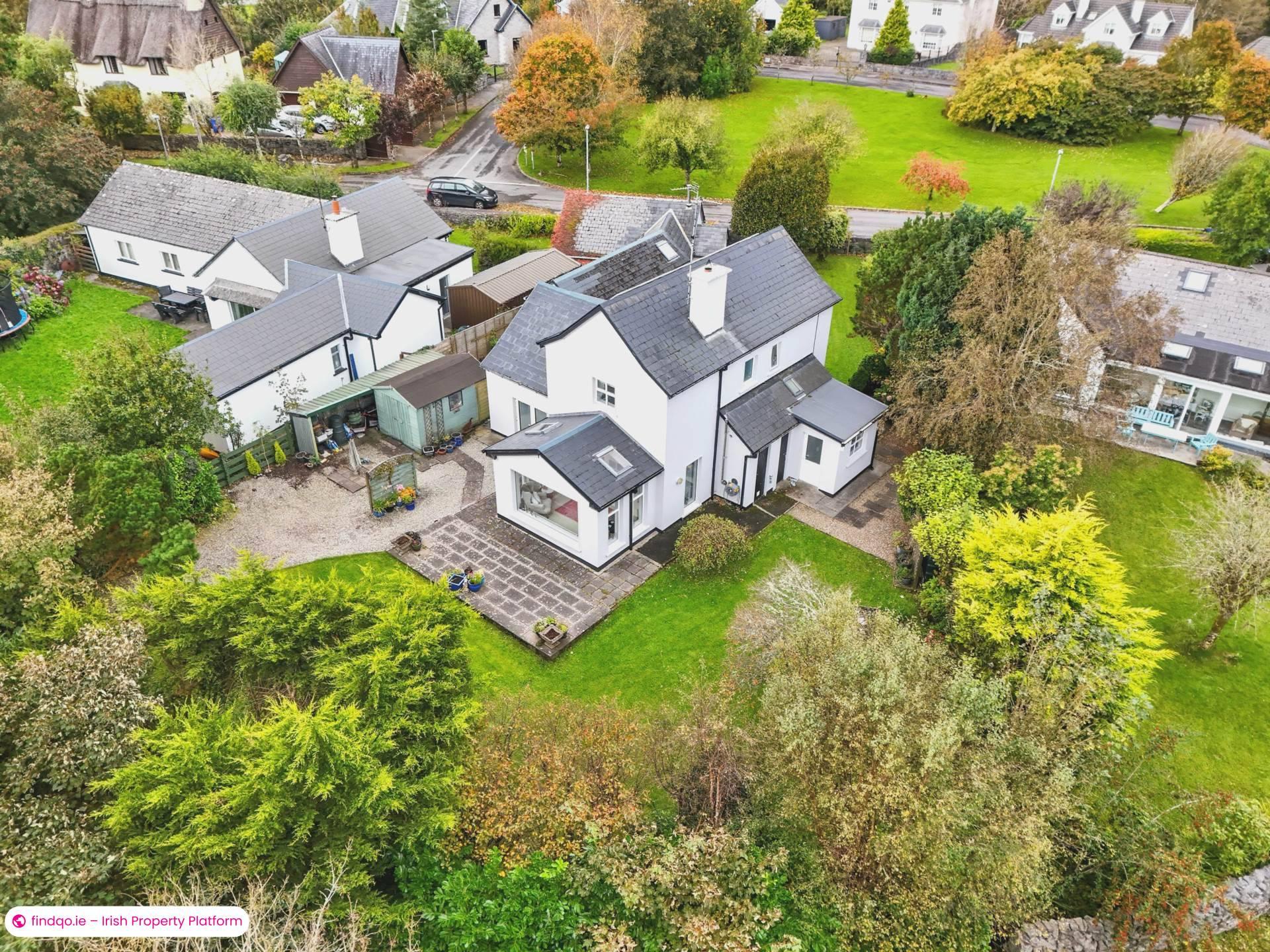 Detached house for Sale in Oughterard, Galway, H91 XHX8