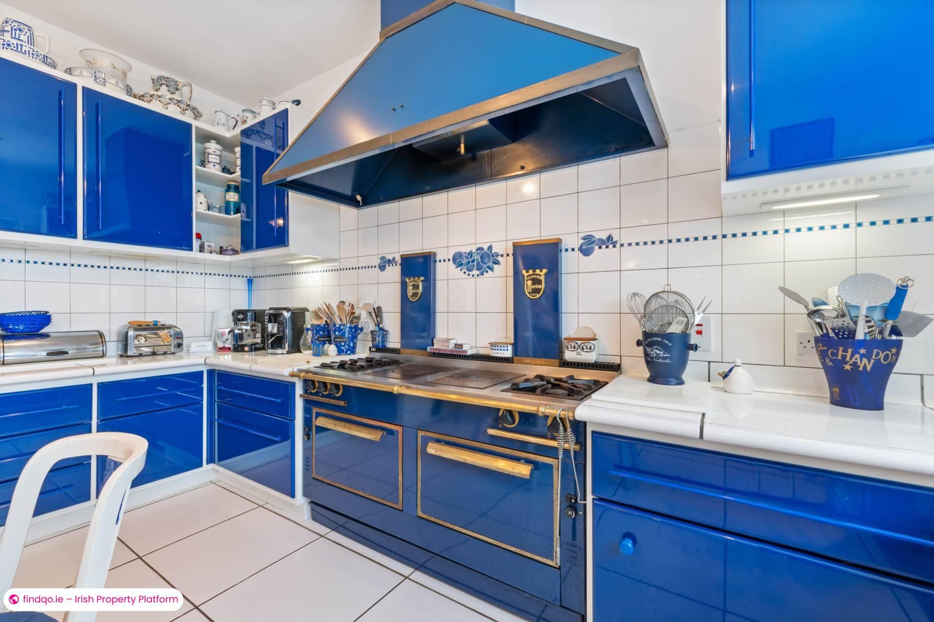 Detached house for Sale in Clifden, Galway