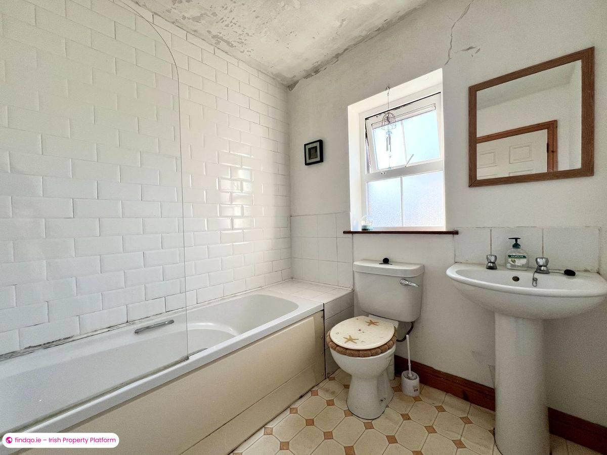 Semi-detached house for Sale in Tralee, Kerry