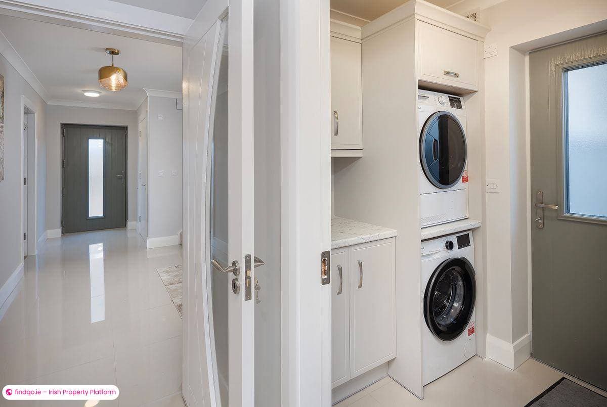 Semi-detached house for Sale in Ladysbridge, Cork