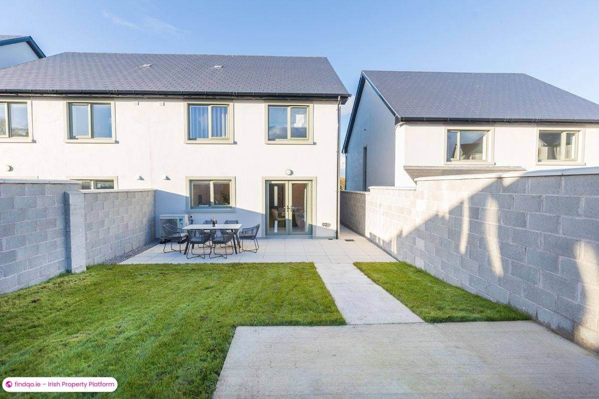 Semi-detached house for Sale in Ladysbridge, Cork