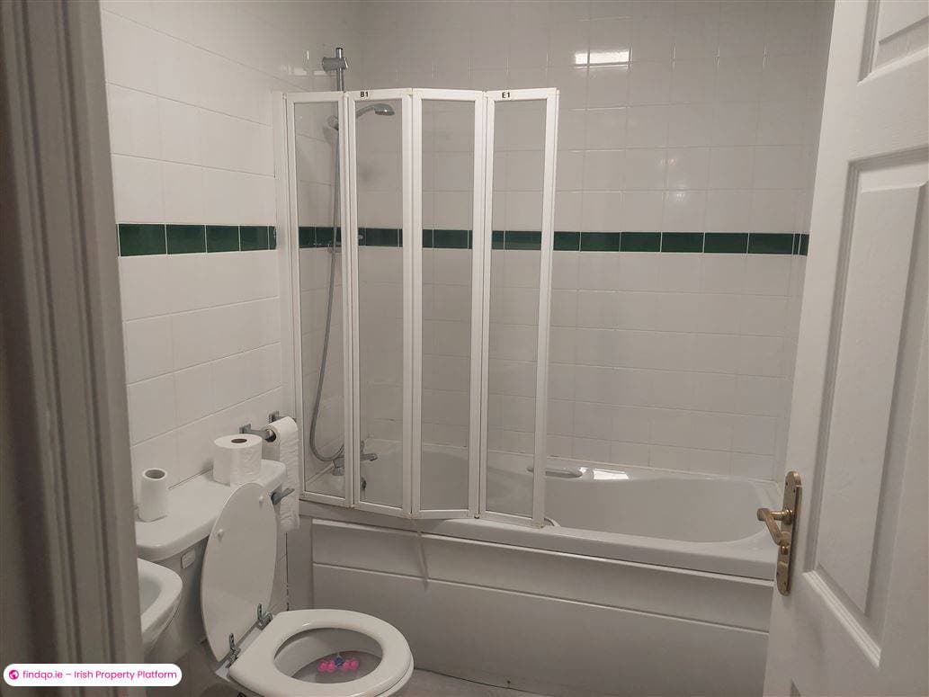 Semi-detached house for Sale in Kilrush, Clare