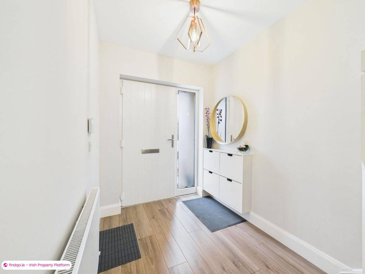 Terraced house for Sale in Lucan, Dublin (County)