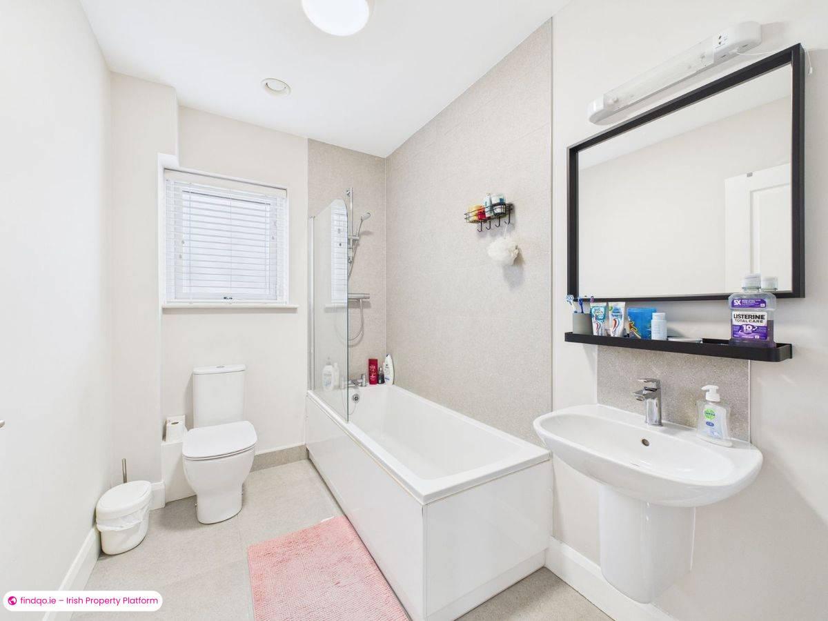 Terraced house for Sale in Lucan, Dublin (County)