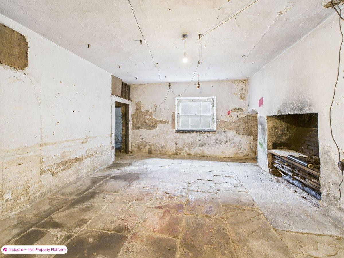 Semi-detached house for Sale in Rathangan, Kildare