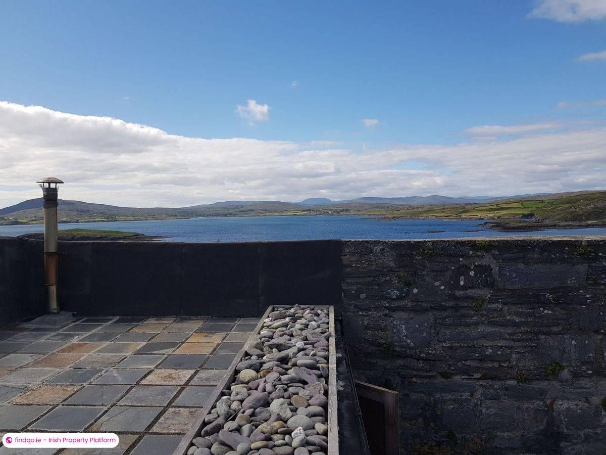 Detached house for Sale in Schull, Cork