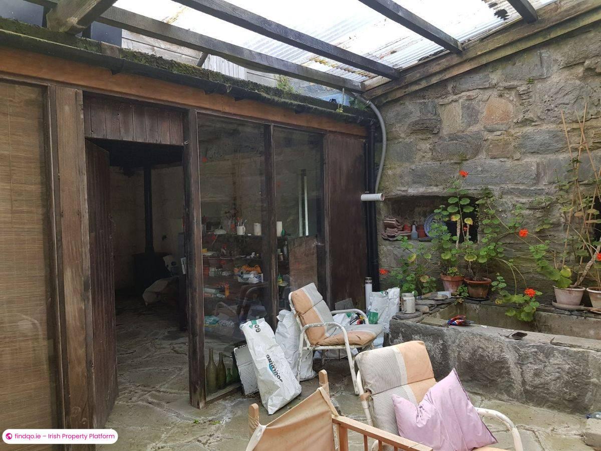 Detached house for Sale in Schull, Cork