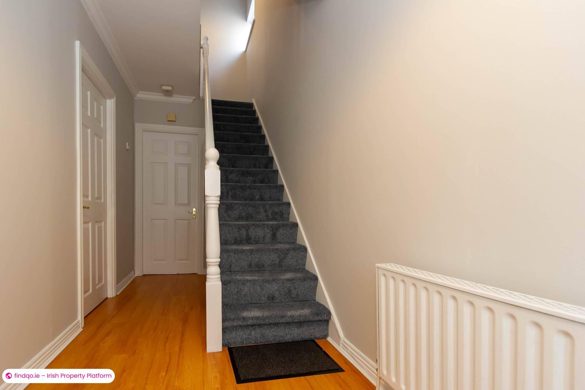 3 Bedroom Semi-detached house for Rent in Dublin 18