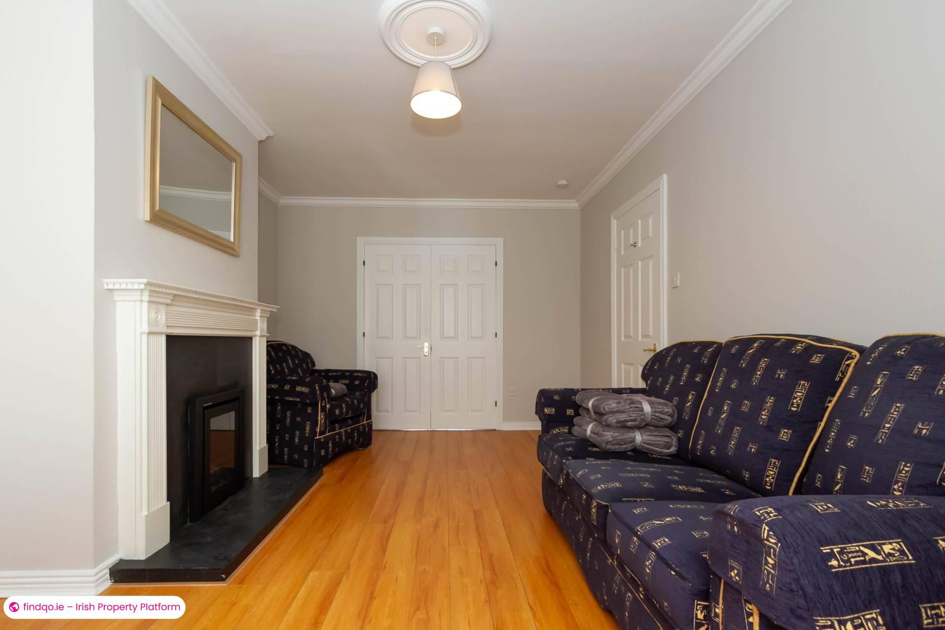 3 Bedroom Semi-detached house for Rent in Dublin 18