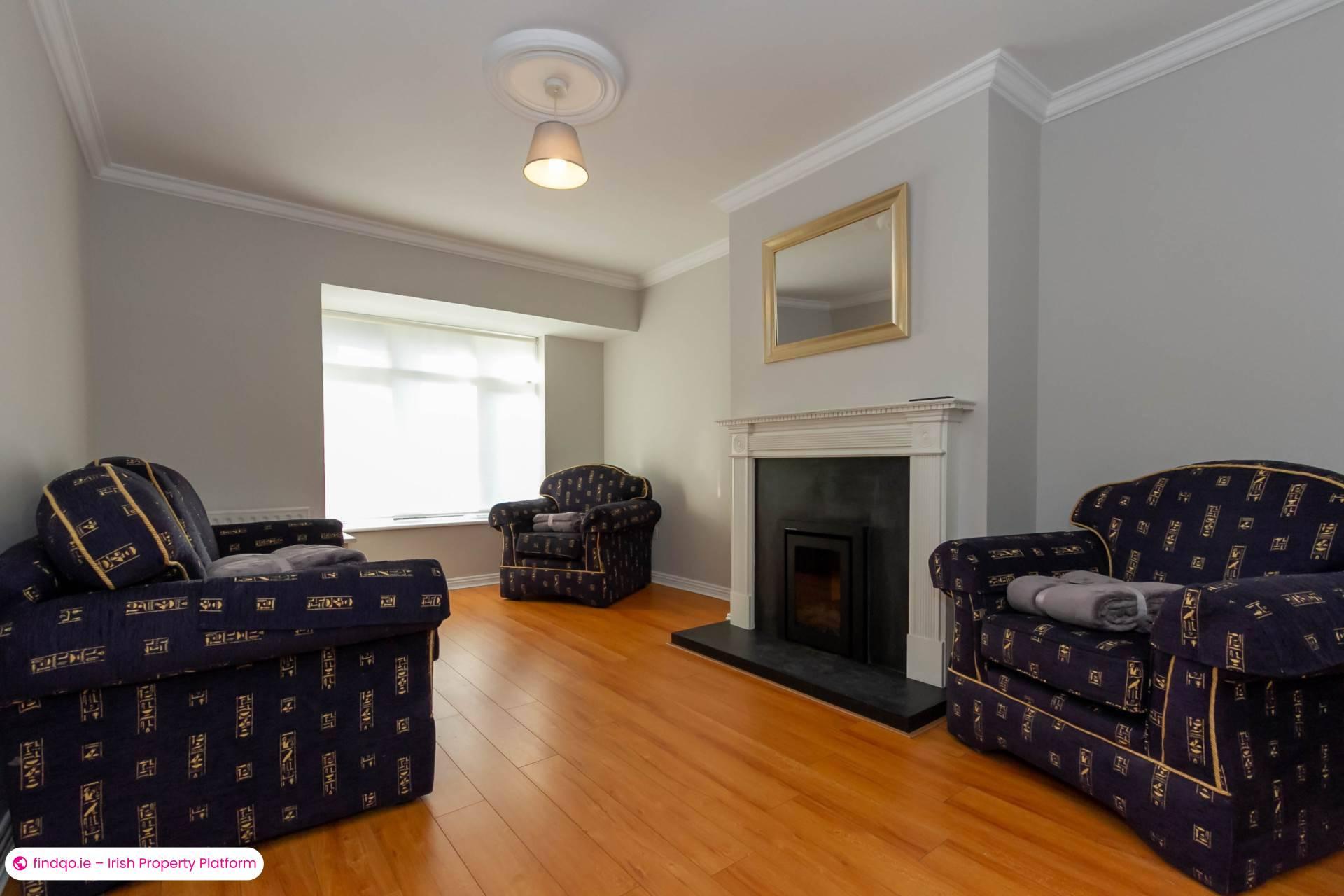 3 Bedroom Semi-detached house for Rent in Dublin 18