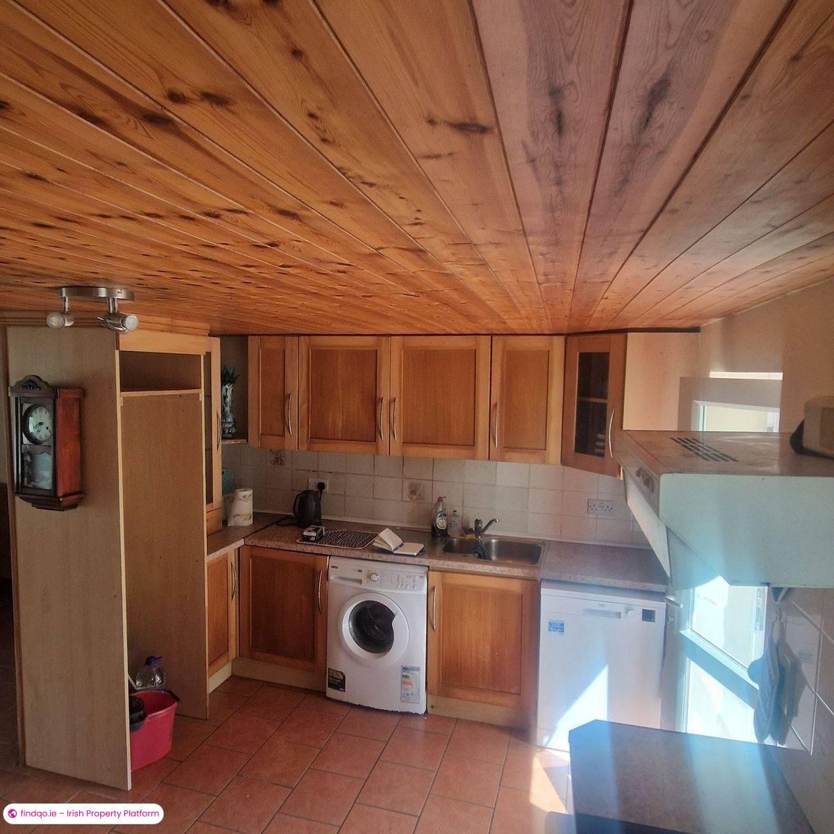 Semi-detached house for Sale in Bantry, Cork