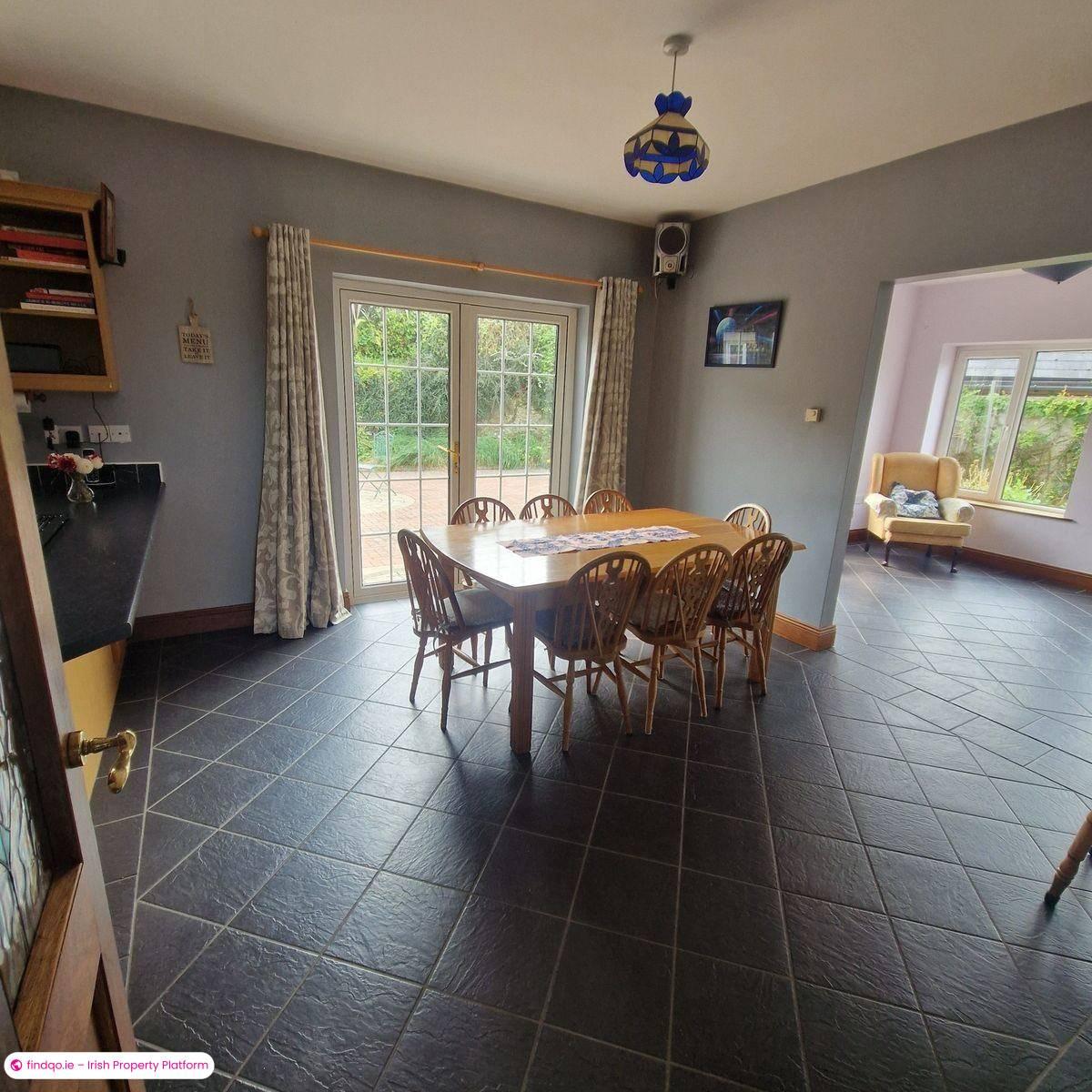Detached house for Sale in Bantry, Cork
