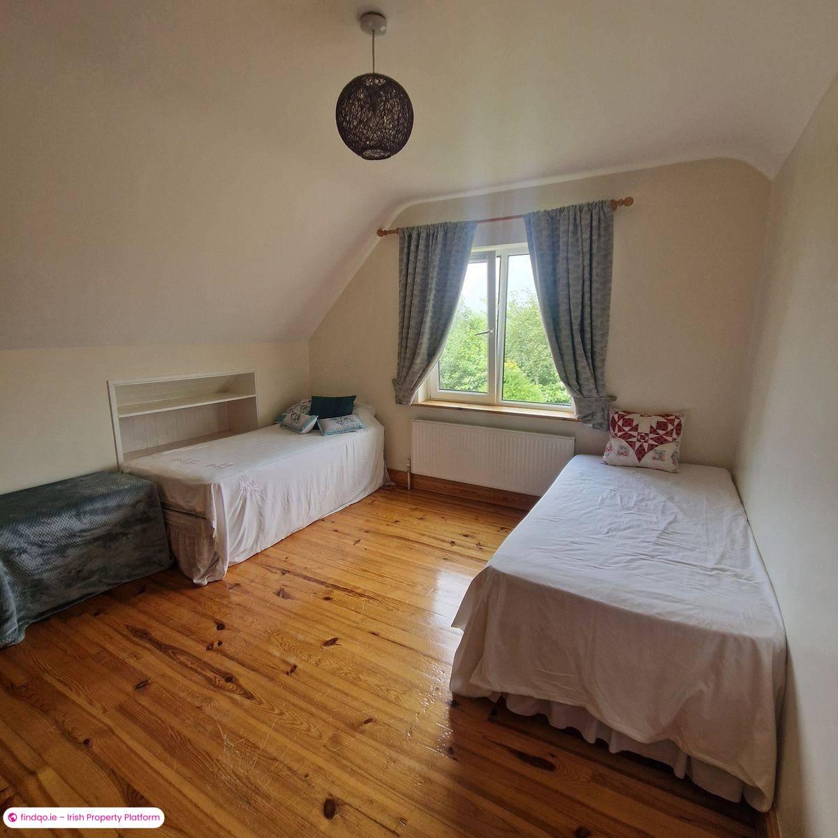 Detached house for Sale in Bantry, Cork