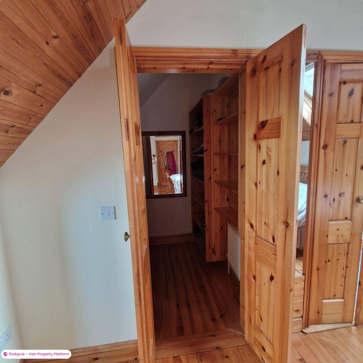 Detached house for Sale in Bantry, Cork