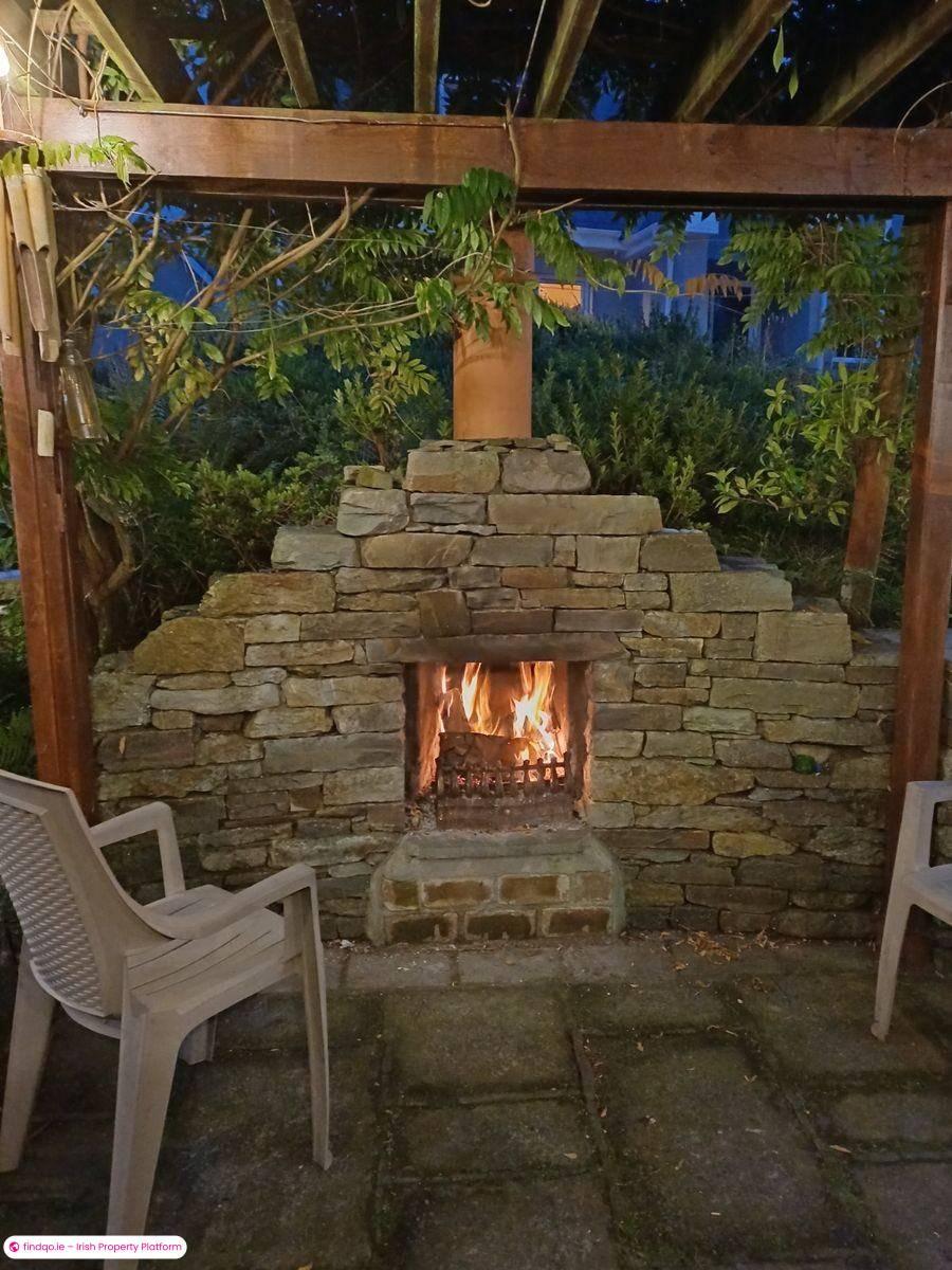 Detached house for Sale in Bantry, Cork