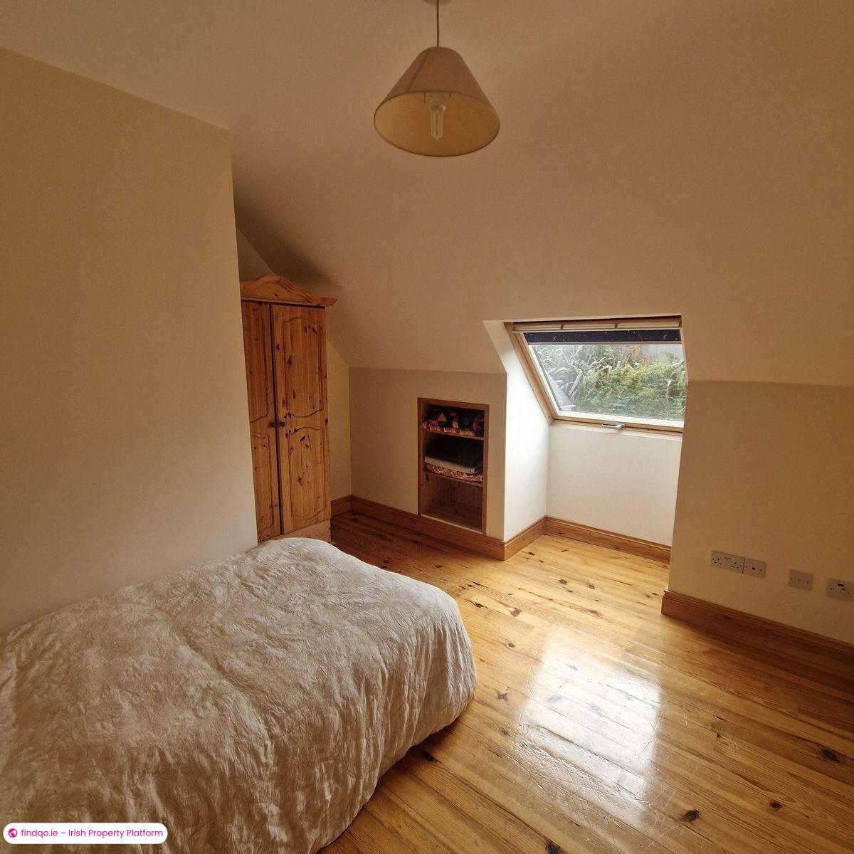 Detached house for Sale in Bantry, Cork