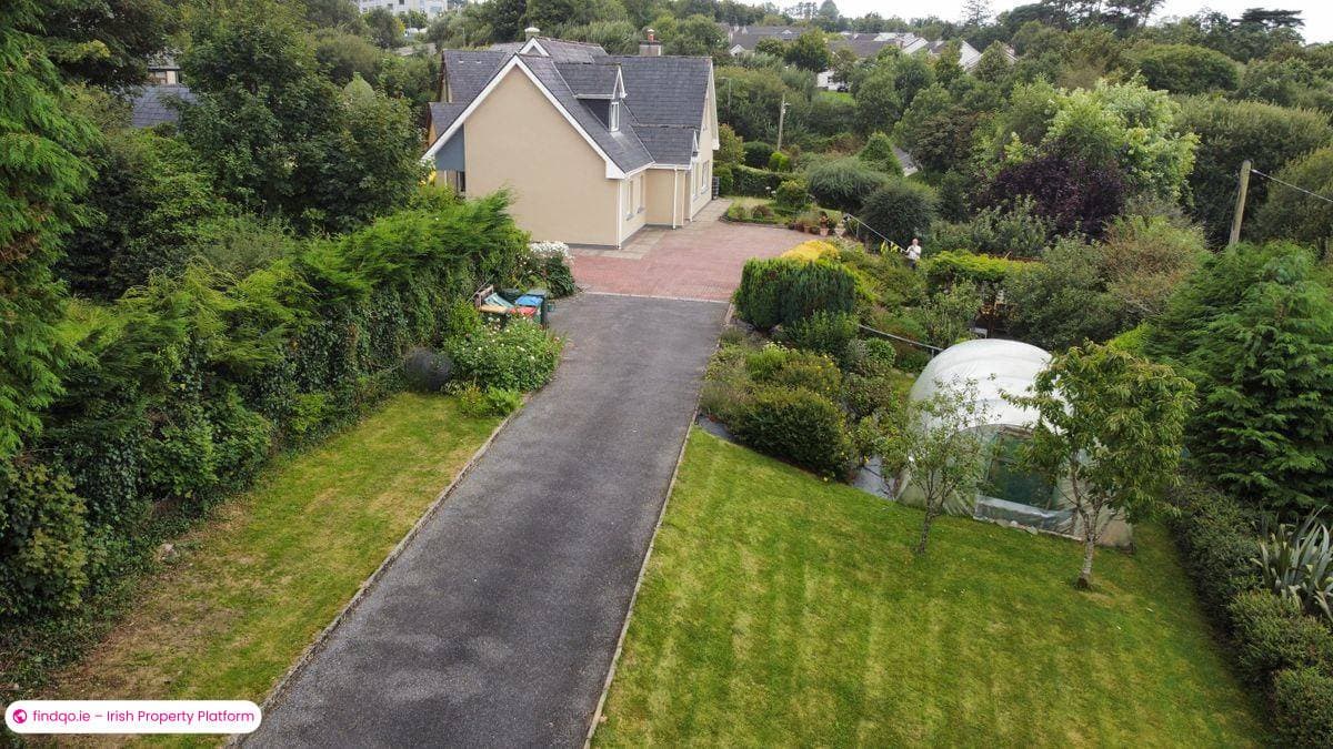 Detached house for Sale in Bantry, Cork