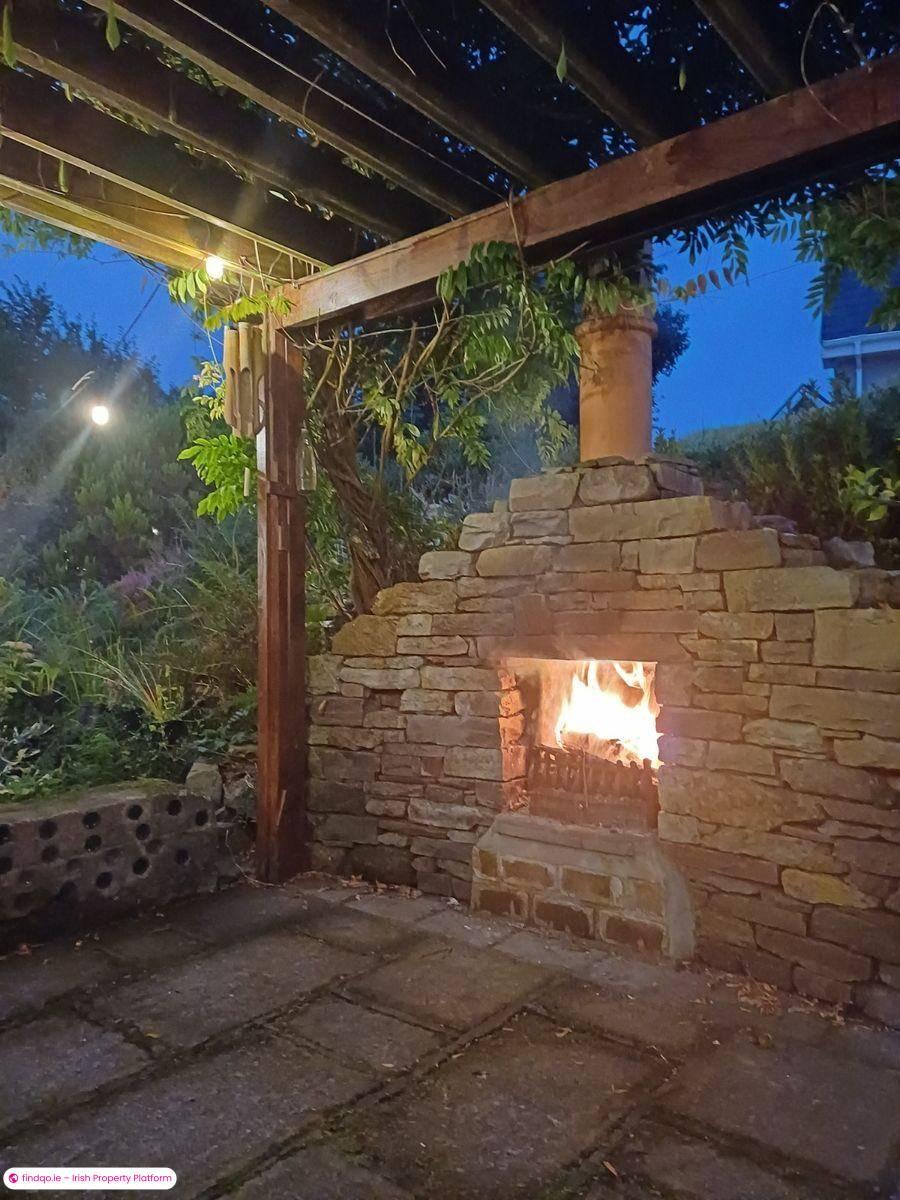 Detached house for Sale in Bantry, Cork