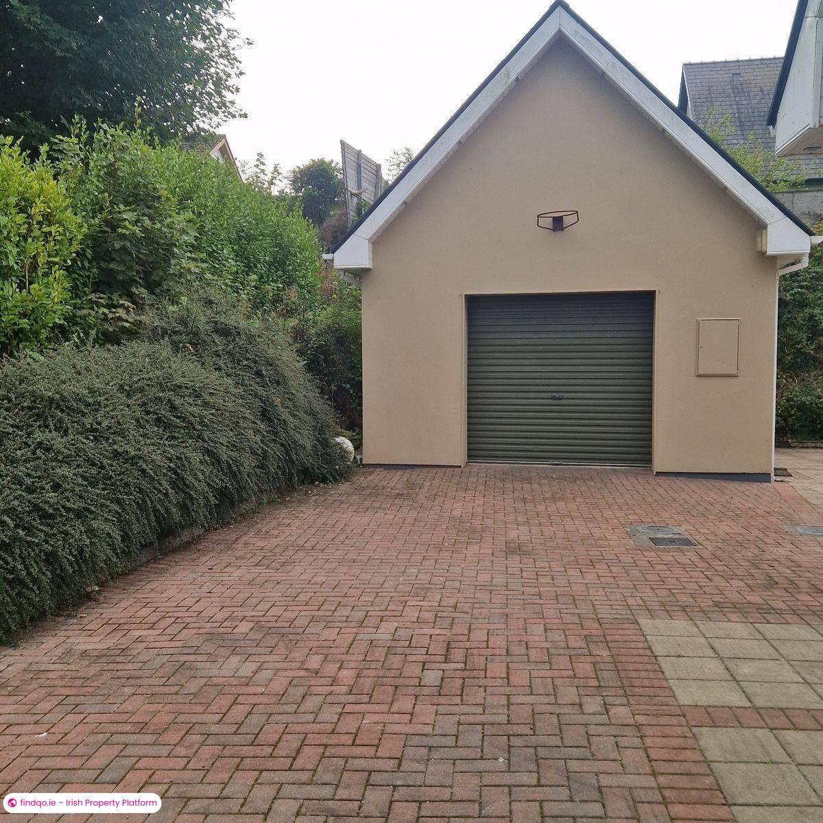 Detached house for Sale in Bantry, Cork