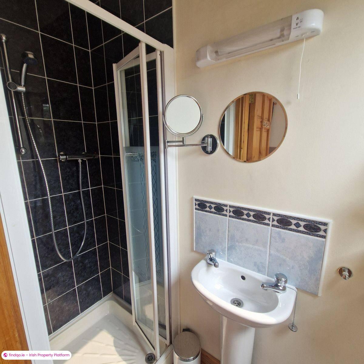 Detached house for Sale in Bantry, Cork