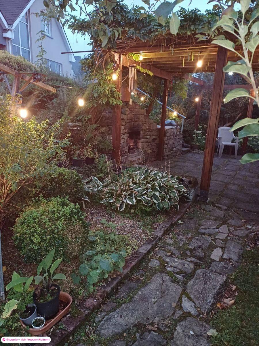 Detached house for Sale in Bantry, Cork