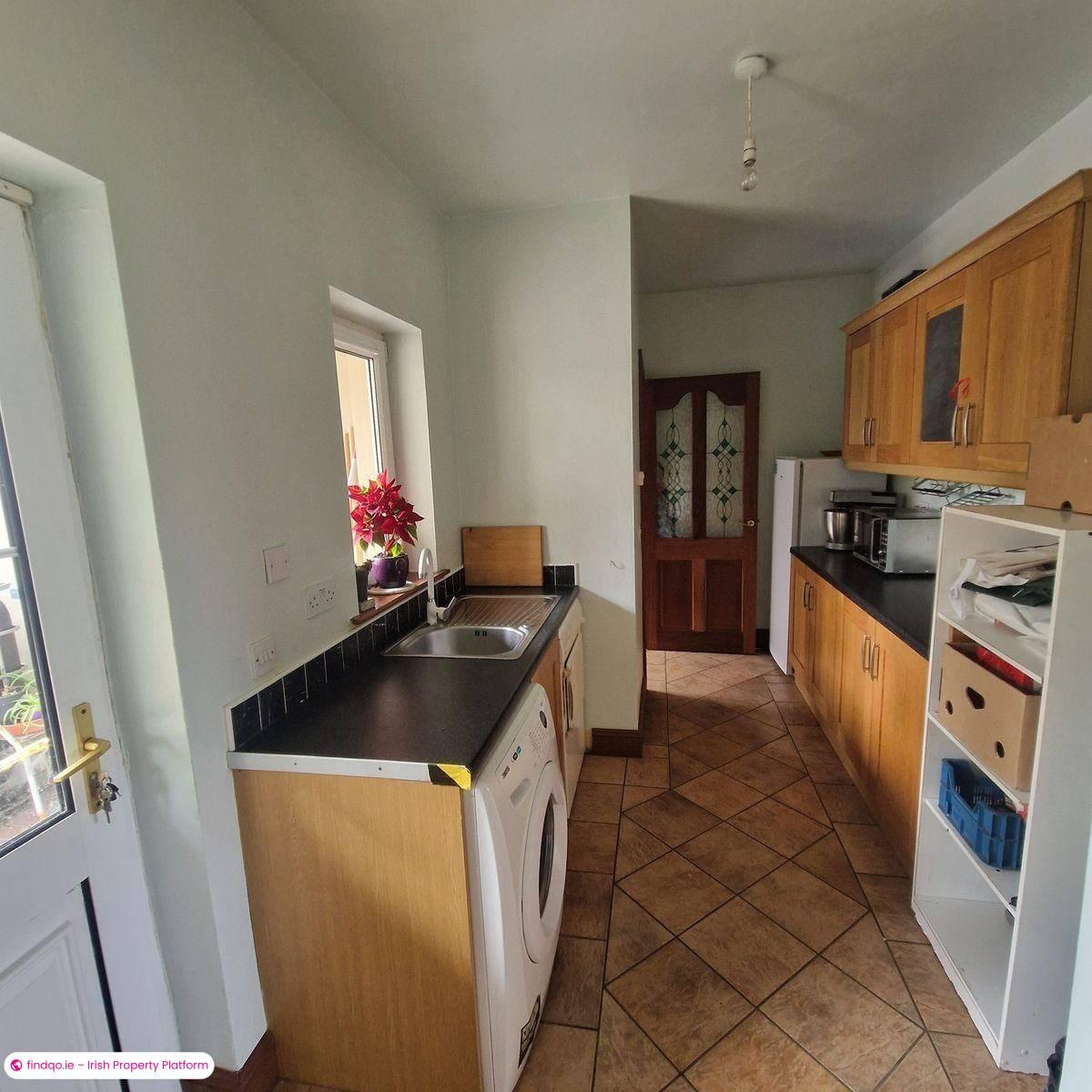 Detached house for Sale in Bantry, Cork