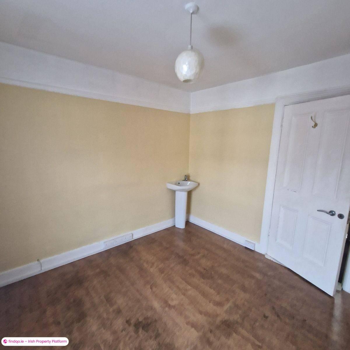 Terraced house for Sale in Bantry, Cork