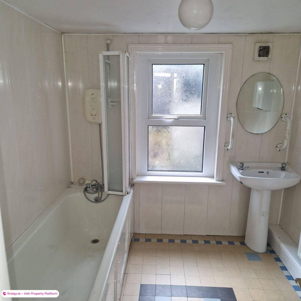 Terraced house for Sale in Bantry, Cork