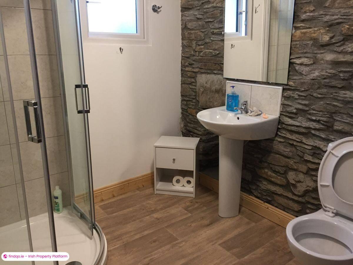 Semi-detached house for Sale in Bantry, Cork