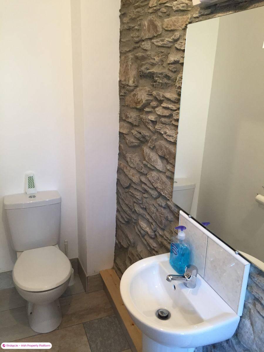 Semi-detached house for Sale in Bantry, Cork