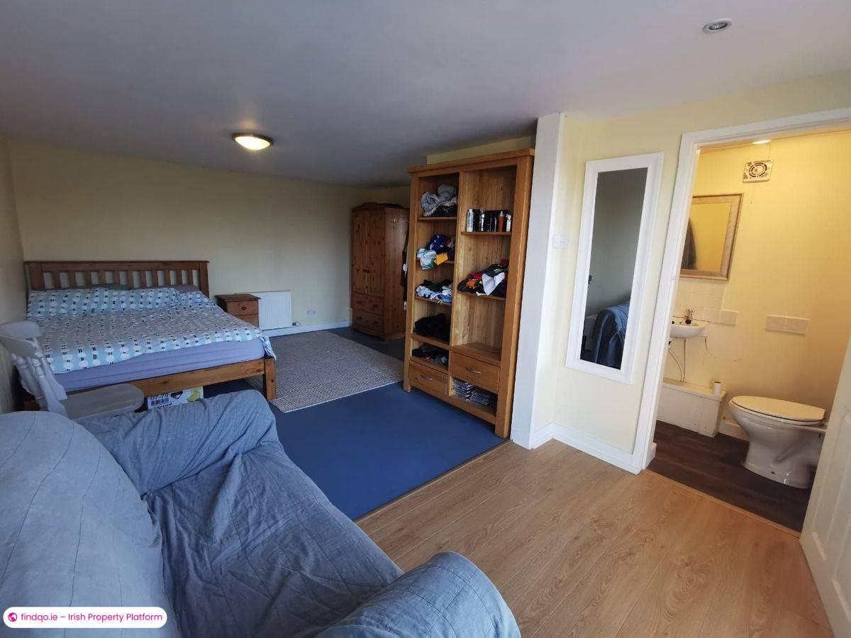 Detached house for Sale in Bantry, Cork