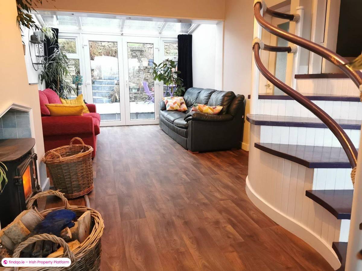 Detached house for Sale in Bantry, Cork