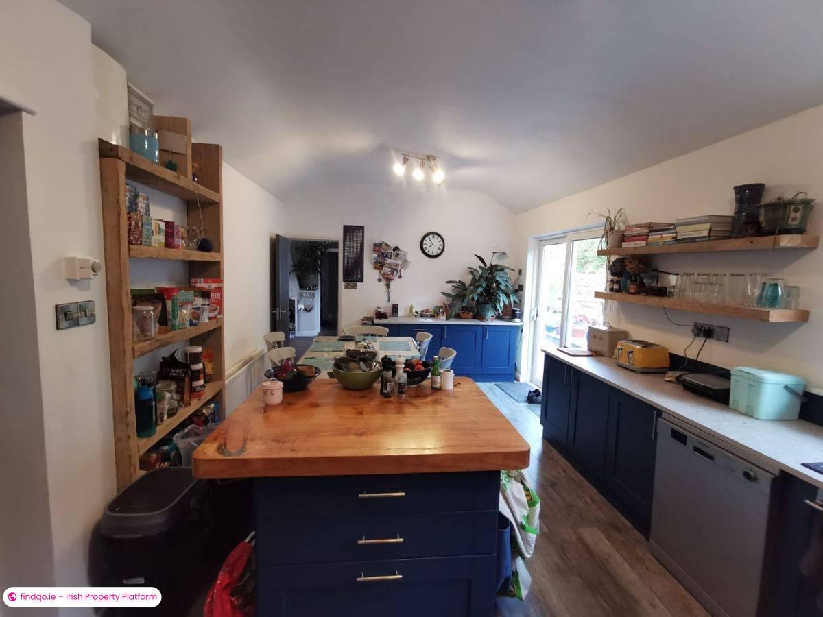 Detached house for Sale in Bantry, Cork