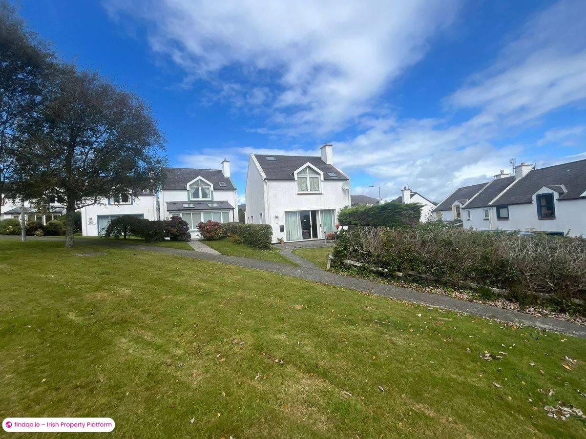Detached house for Sale in Schull, Cork