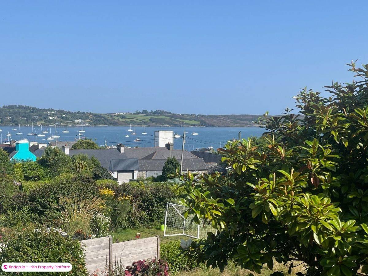 Semi-detached house for Sale in Schull, Cork