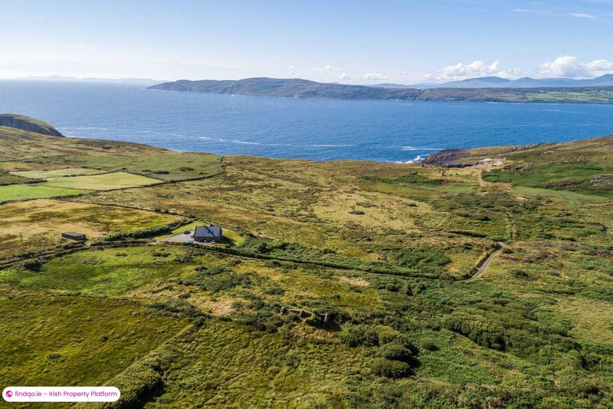 Detached house for Sale in Goleen, Cork