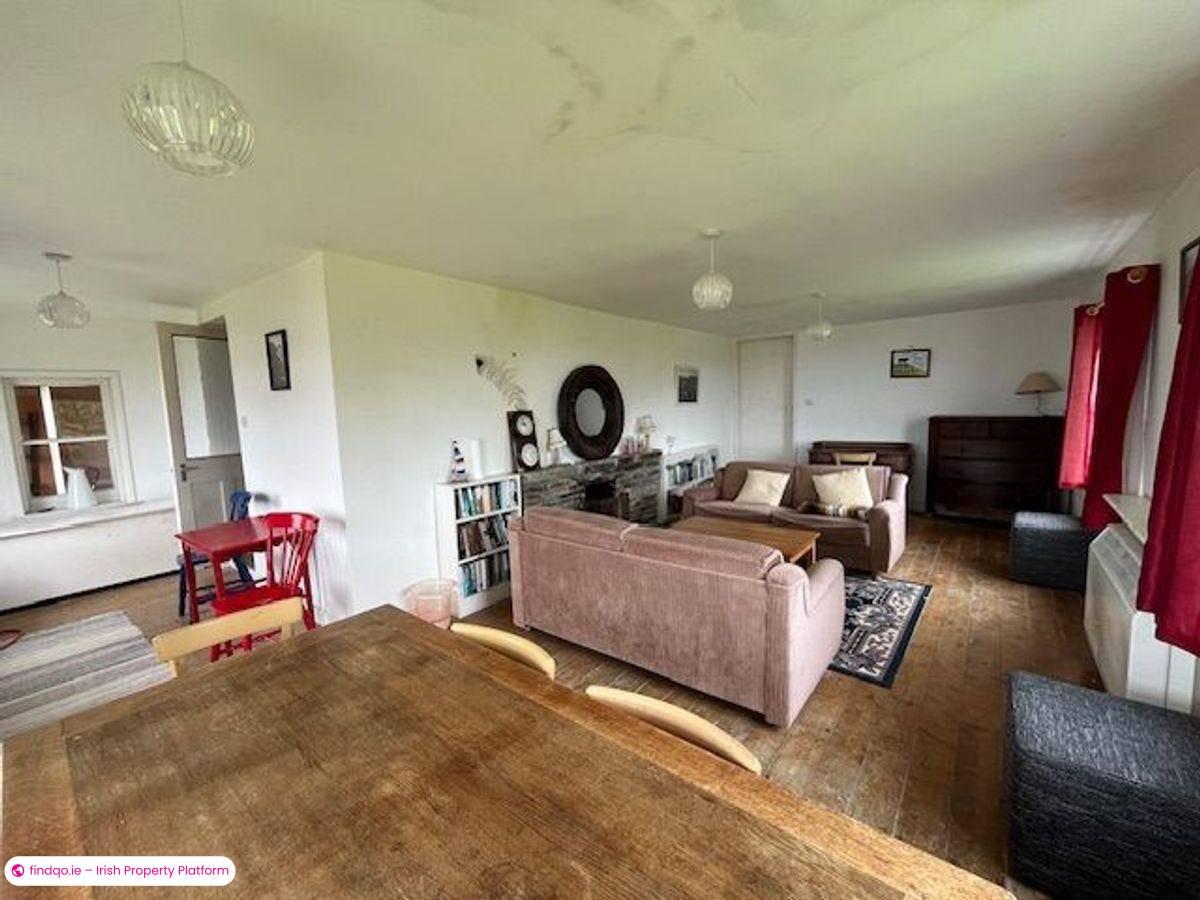 Detached house for Sale in Goleen, Cork