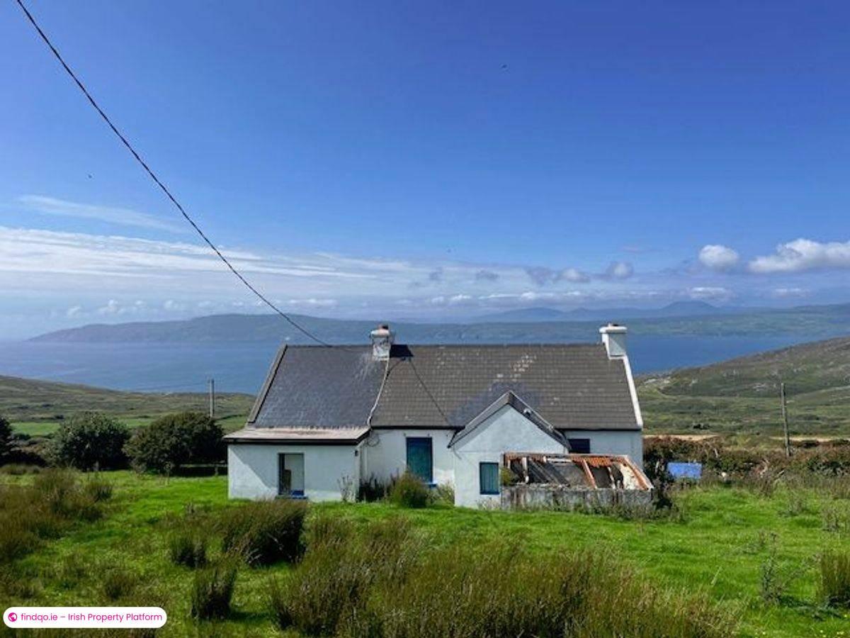 Detached house for Sale in Goleen, Cork
