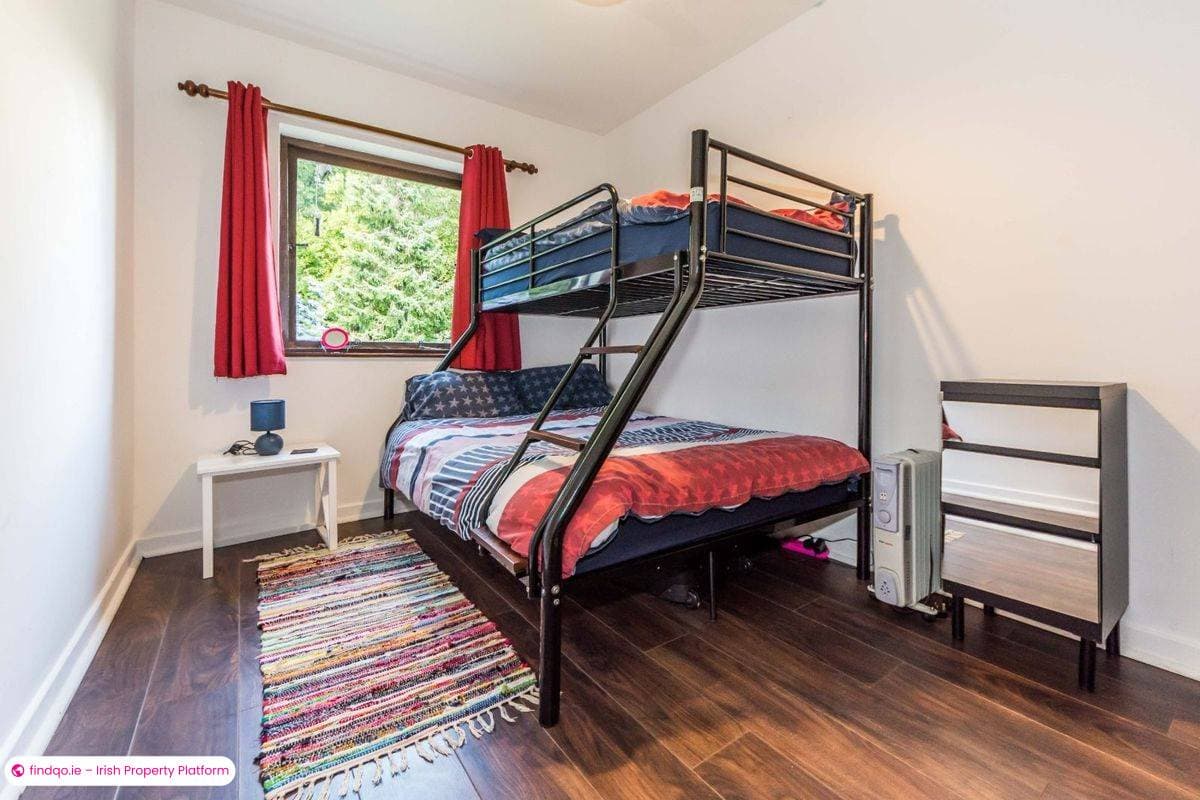 Detached house for Sale in Schull, Cork