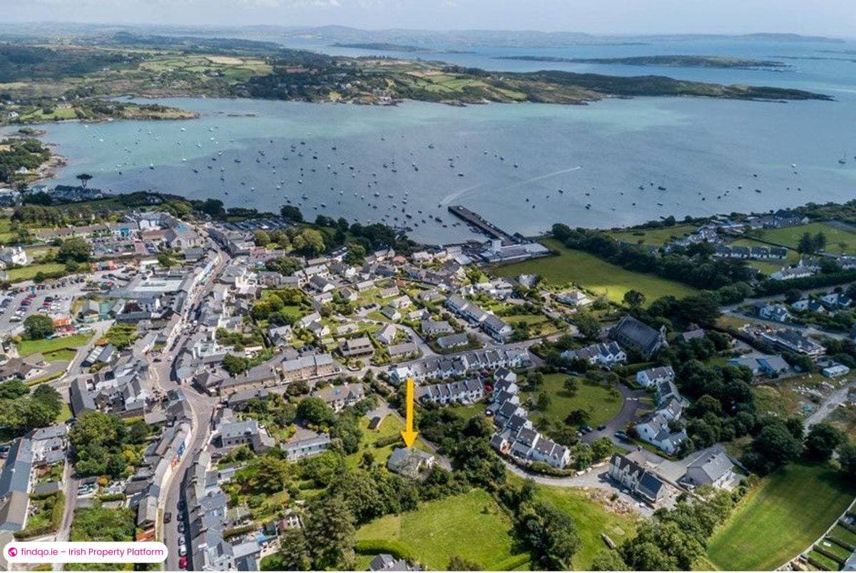 Detached house for Sale in Schull, Cork