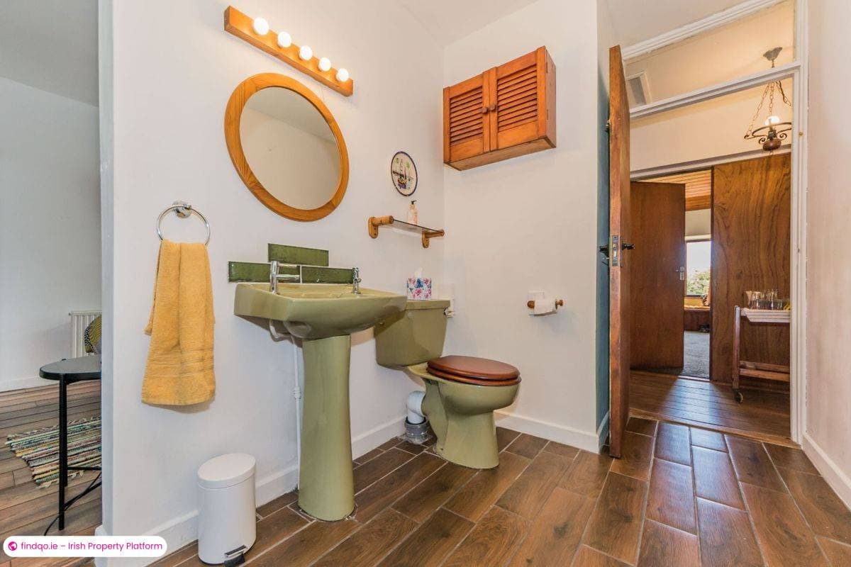 Detached house for Sale in Schull, Cork