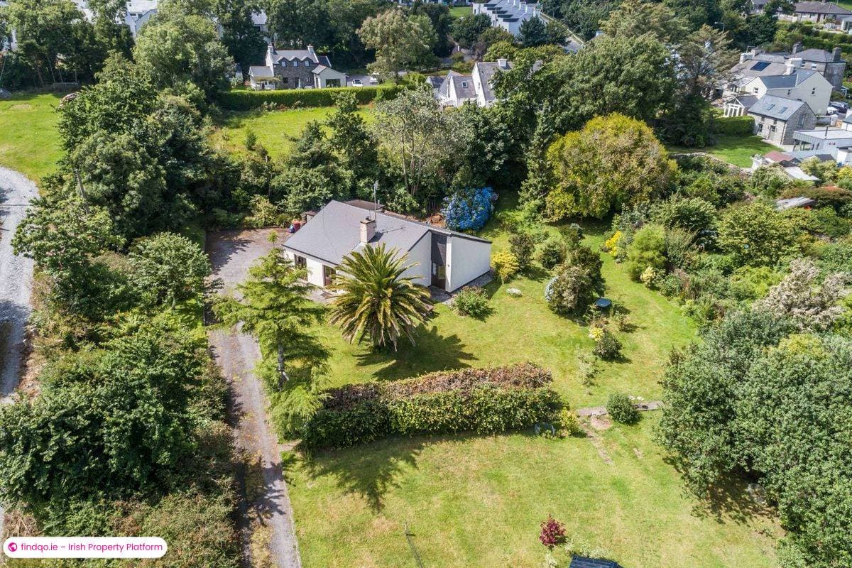 Detached house for Sale in Schull, Cork