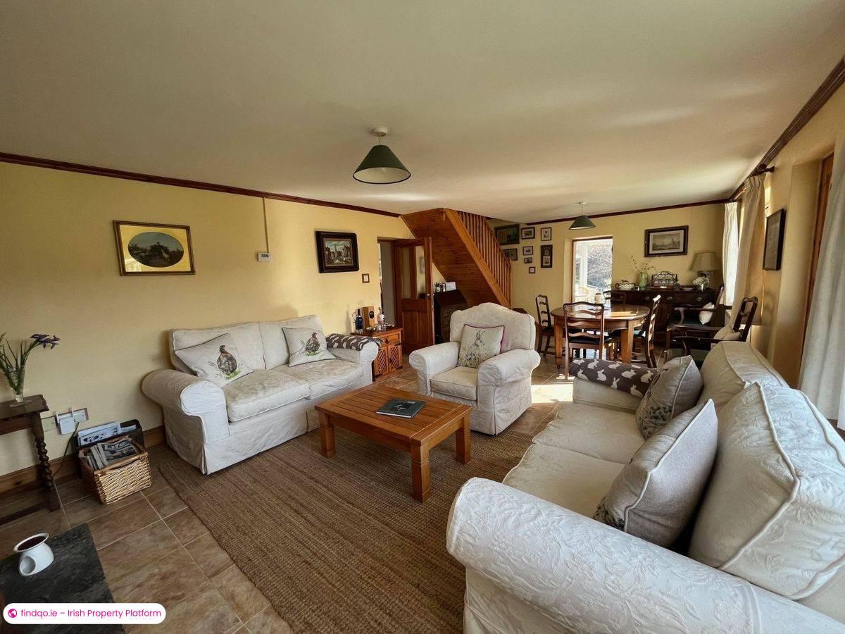 Detached house for Sale in Schull, Cork