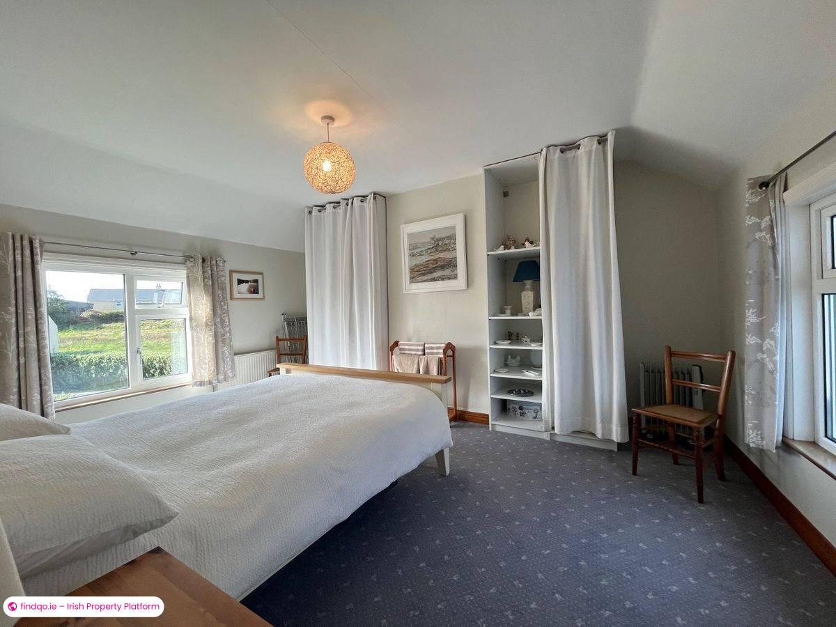 Detached house for Sale in Schull, Cork