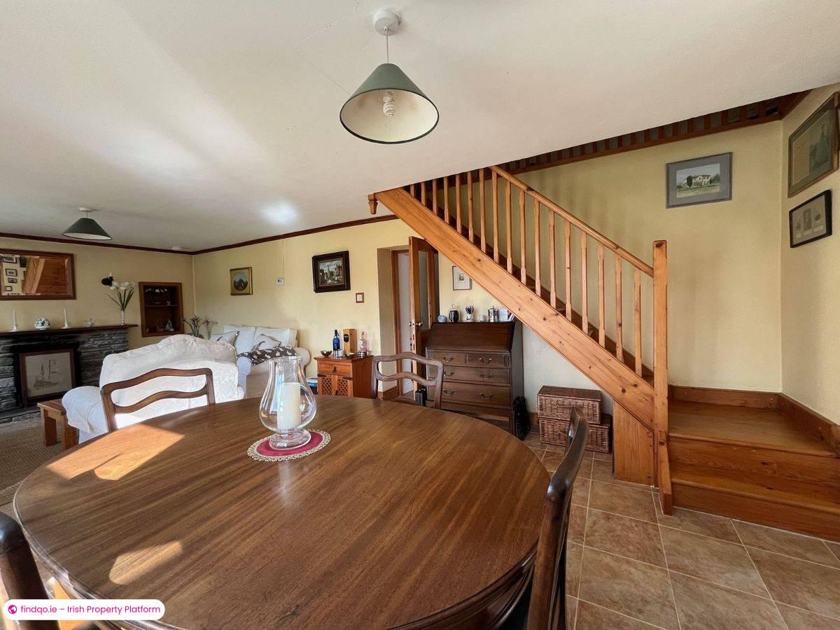 Detached house for Sale in Schull, Cork